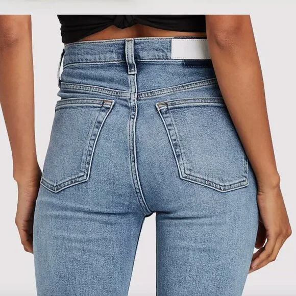 Say hello to your new favorite jeans! Re/Done 90s High Rise Ankle Crop, NWOT, 24